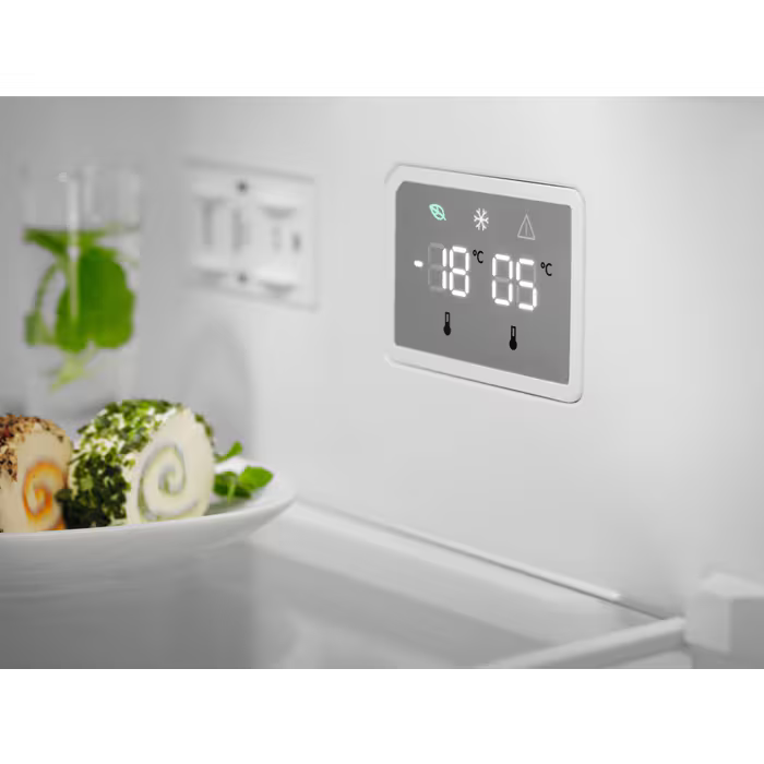 Electrolux Fridge Freezer | White | LNT5ME32W1