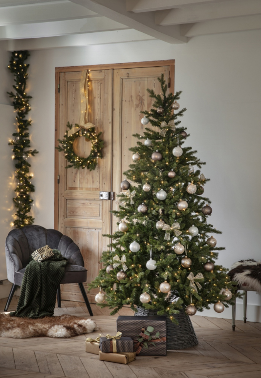 Luxury Hard Needle Pine Christmas Tree 8ft/240cm