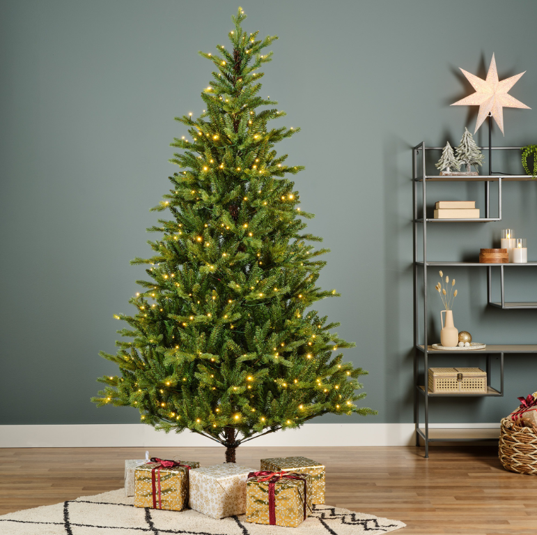 Luxury Hard Needle Pine Green Christmas Pre-Lit LED Tree Tree 8ft/240cm