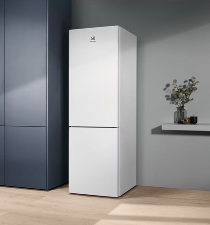 Electrolux Fridge Freezer | White | LNT5ME32W1