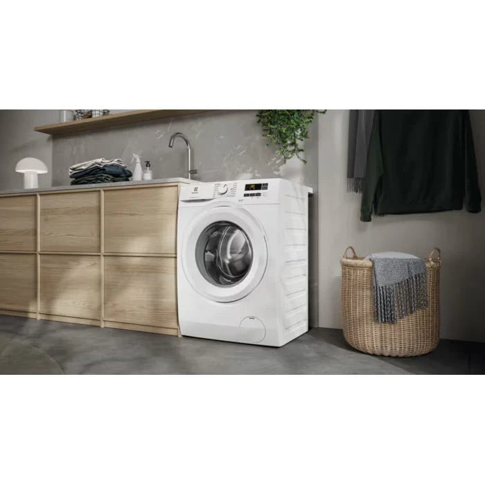 Electrolux 8kg 1400 Spin Washer | EFI61841B