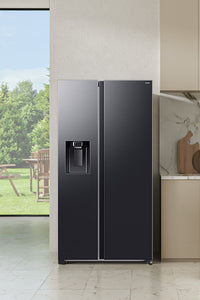 Samsung 640L Bespoke AI Series 6 Side-by-Side Fridge Freezer | Black | RS70F64KEF EU