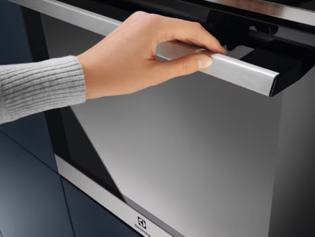 Electrolux Single Fan Electric Oven | Stainless Steel | EOD6C46X2