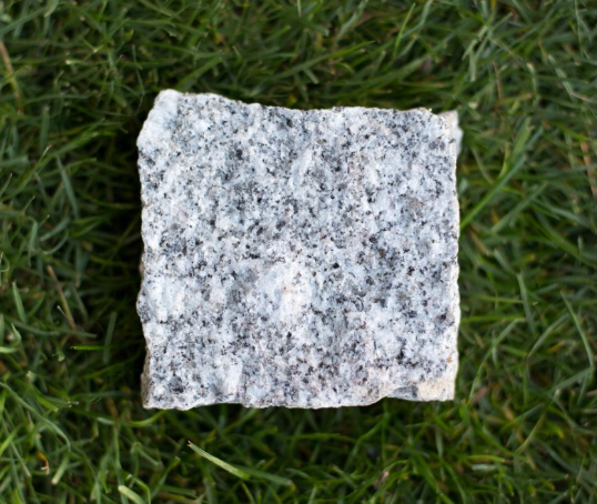 Silver Granite Setts 100x100x100 (All Sides Split)