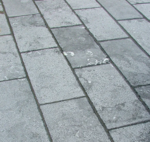 Kil Irish Blue Limestone  Flamed Finish Top Face .other Sides Sawn 600 X 300 X 30mm M2