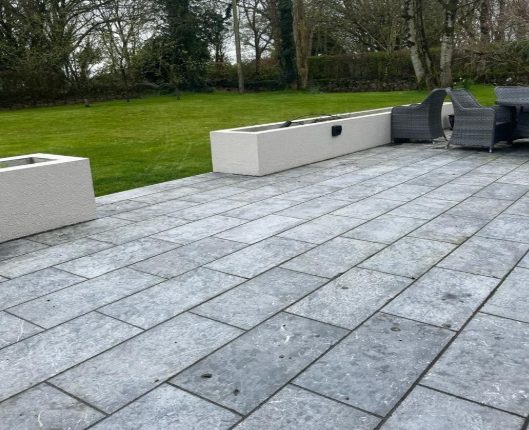Kil Irish Blue Limestone  Flamed Finish Top Face .other Sides Sawn 600 X 300 X 30mm M2