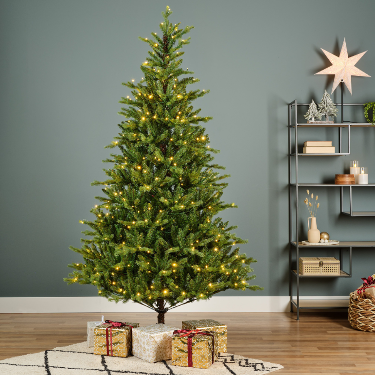 Luxury Hard Needle Pine Green Christmas Pre-Lit LED Tree Tree 7ft/210cm