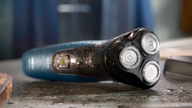 Philips Series 1000 Aquatouch Shaver