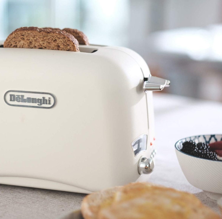 Delonghi Argento Flora 2 Slice Toaster Cream CT04.BG