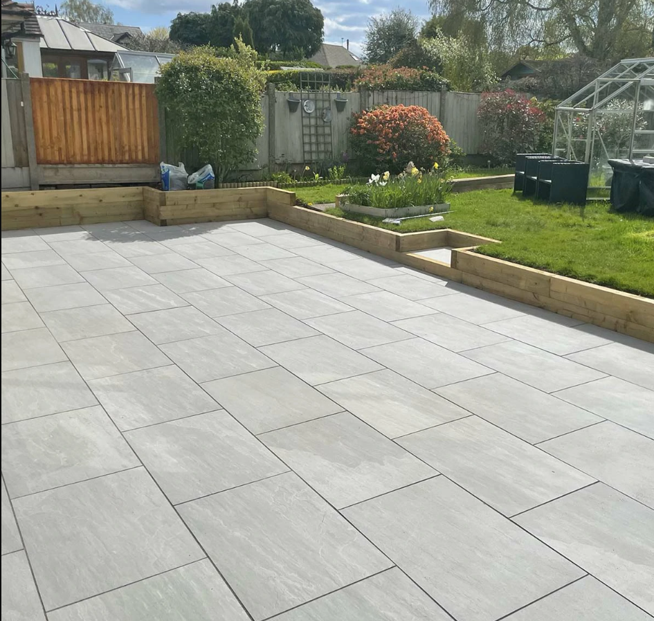 Kandla Outdoor Porcelain Tiles 900x600mm | Italian | Grey