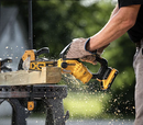 DeWalt Pruning Saw Kit | 18V XR x1 5Ah Battery | DCMPS520P1-GB