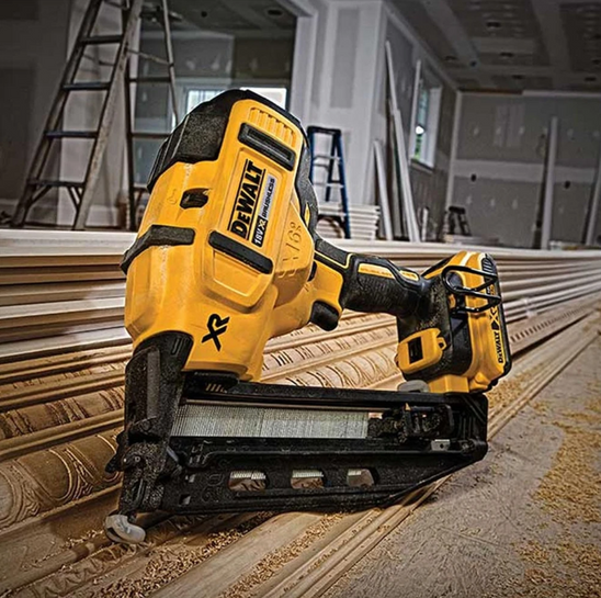 DeWalt Finishing Nailer Only | 18V XR | 16 Gauge | DCN660
