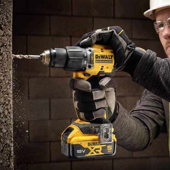 DeWalt 18V XR Brushless Combi Drill Kit | DCD996X1