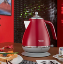 Delonghi Micalite Kettle Red