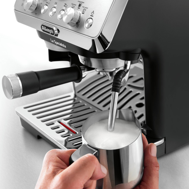 DeLonghi La Specialista Arte Manual Espresso Maker Matte Black | EC9155.MB