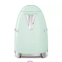Smeg Retro 50's Style 1.7 Litre Kettle | Pastel Green