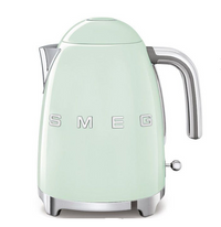 Smeg Retro 50's Style 1.7 Litre Kettle | Pastel Green