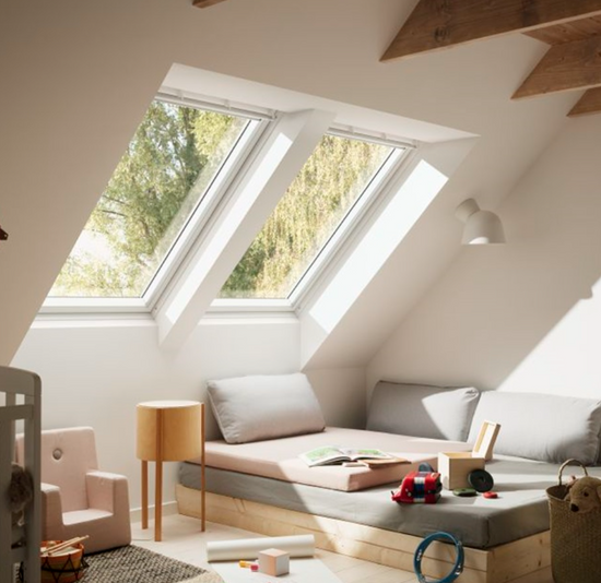 Velux GGL Centre-Pivot Window | White Painted