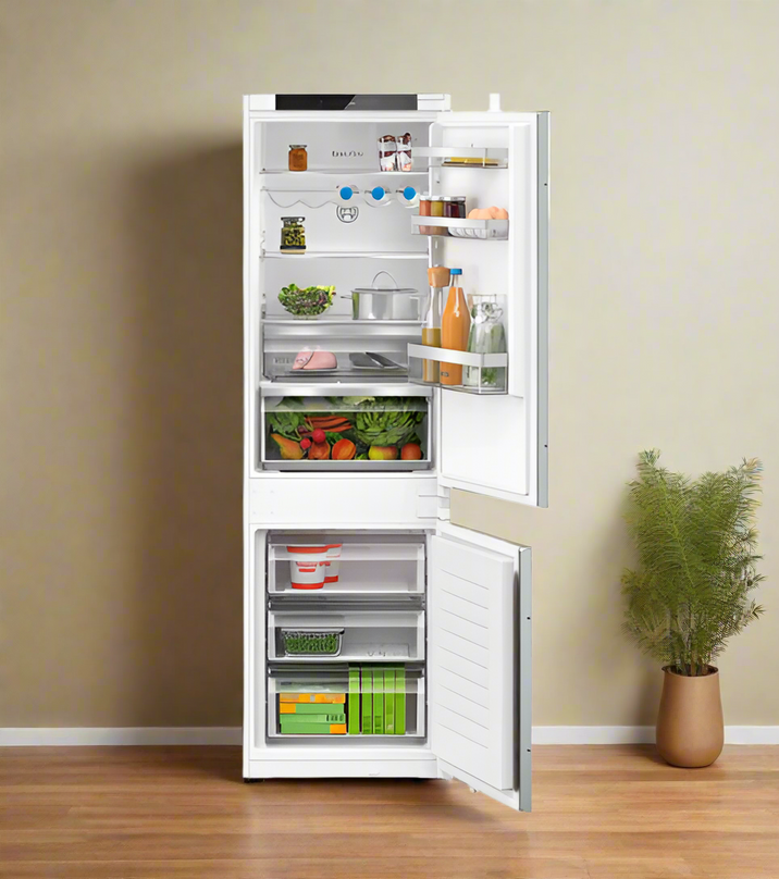BOSCH Series 4 Integrated 70/30 Fridge Freezer - Sliding Hinge KIN86VSE0G