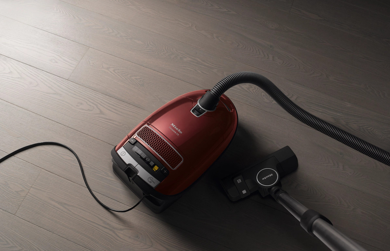Miele C3 Select Vacuum Cleaner | Mango Red | 12031840
