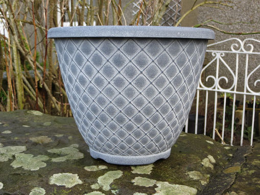 Picture of Bell Quilt Planter 11"  | Grey With White Wash